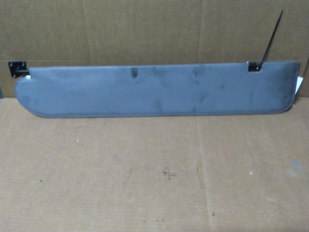 Replaces 2020 MACK ANTHEM INTERIOR SUN VISOR ,  IL