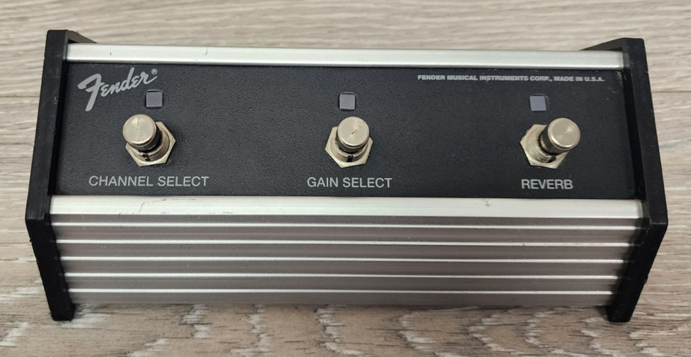 Fender 3 Button Footswitch Foot Switch Channel Gain Select Reverb Setting Tested