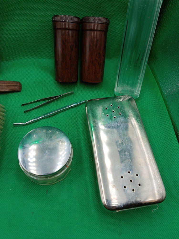 WWII WW2 Original German toiletry set.3