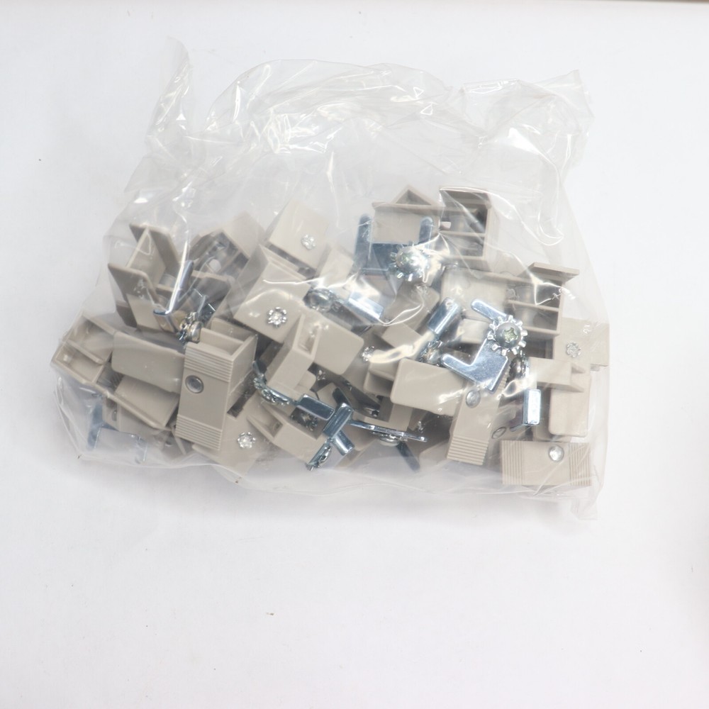 (25-Pk) End Pulley Regular Duty Right White 92946-5