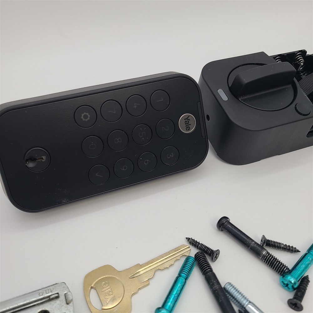 Yale Assure Lock 2 Touch Deadbolt, Black Suede Keyed Smart Entry Lock *READ*