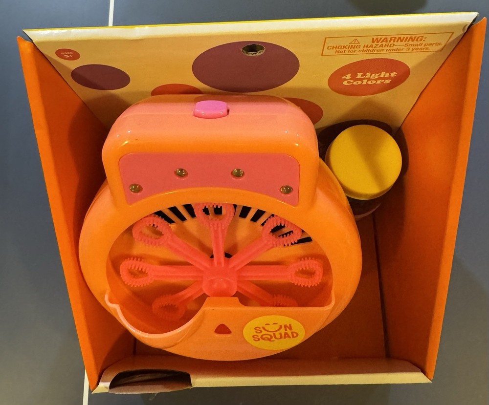 Sun Squad Light Up Party Bubble Maker With 4 Different Colors