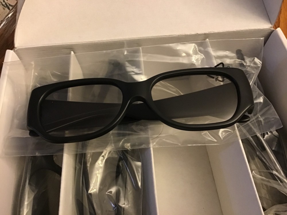 Vizio Theater 3D Glasses 4 Pair