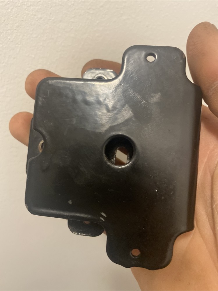 Mercruiser thunderbolt distributor module mounting bracket