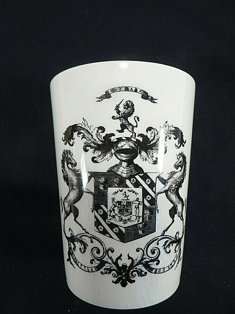 British Herald Drinking Cup No Handle Illustrations by Thomas Robson England