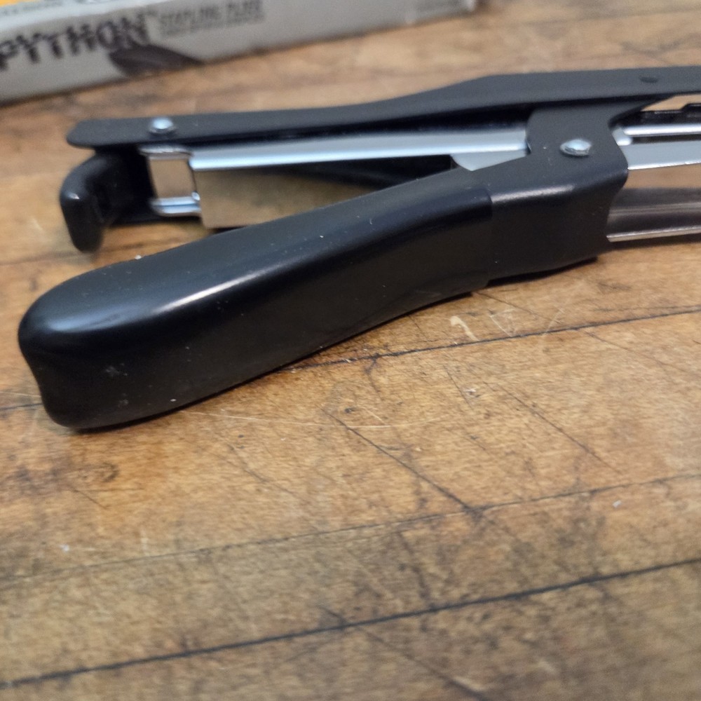 Bostitch Python Stapling Plier P3-IND New