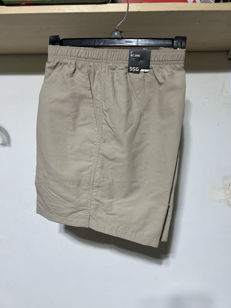 NWT DSG Tan 6” Rec Shorts size medium