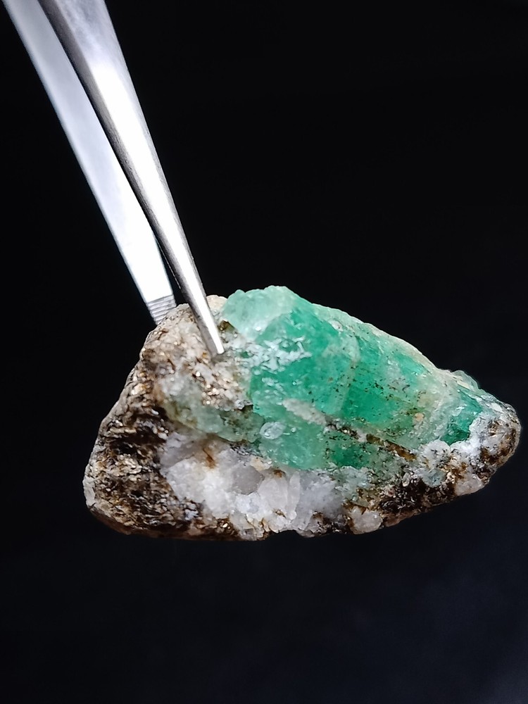 Natural Rough Emerald specimen