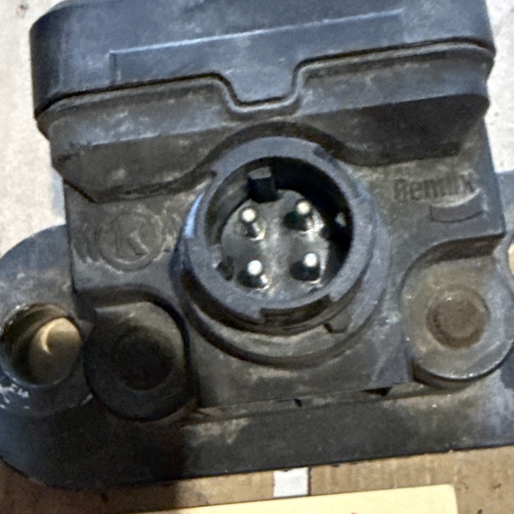 BENDIX KNORR-BREMSE ESP SENSOR 12V K0205682E4