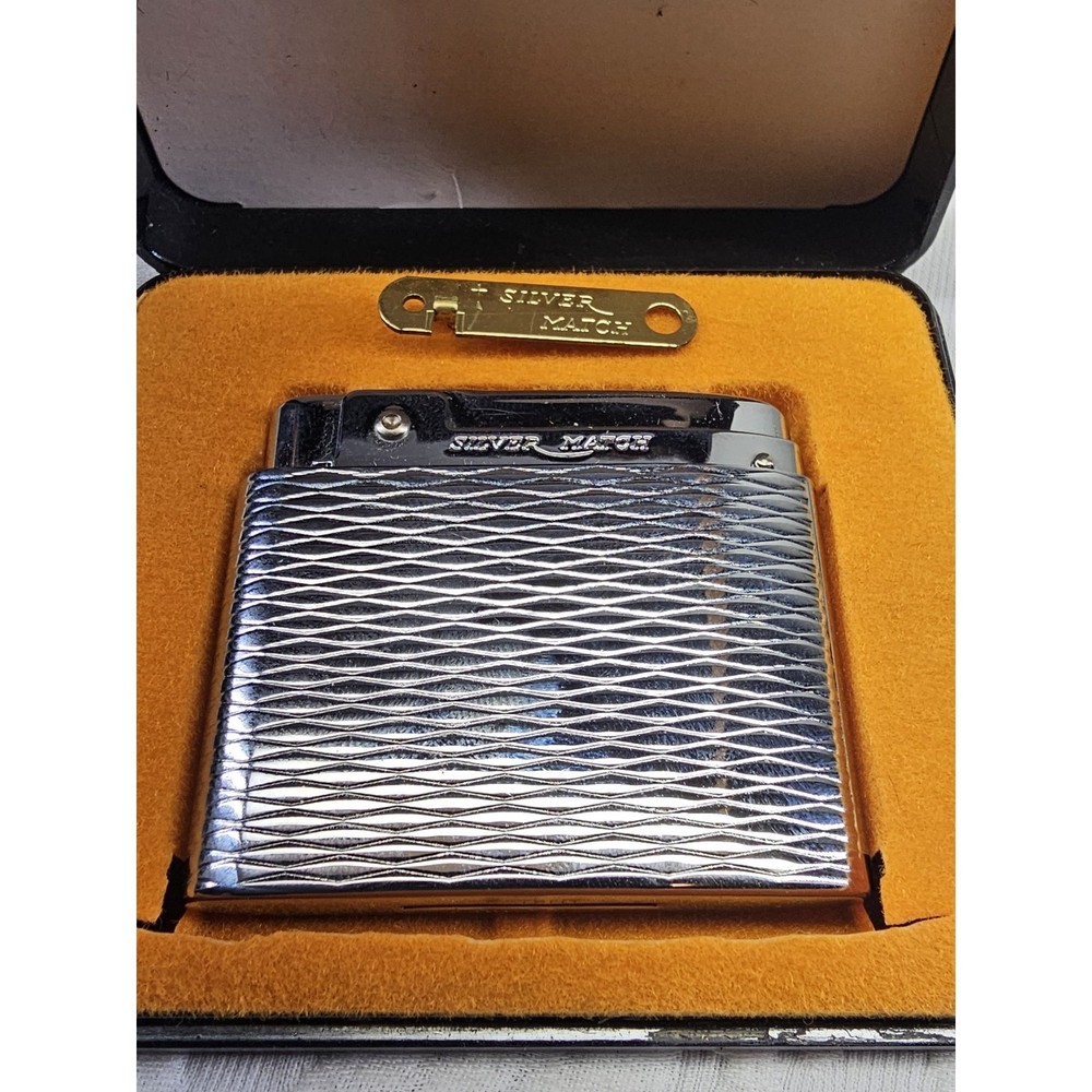 Silver Match Vintage Lighter Chrome Engraved Pattern Case