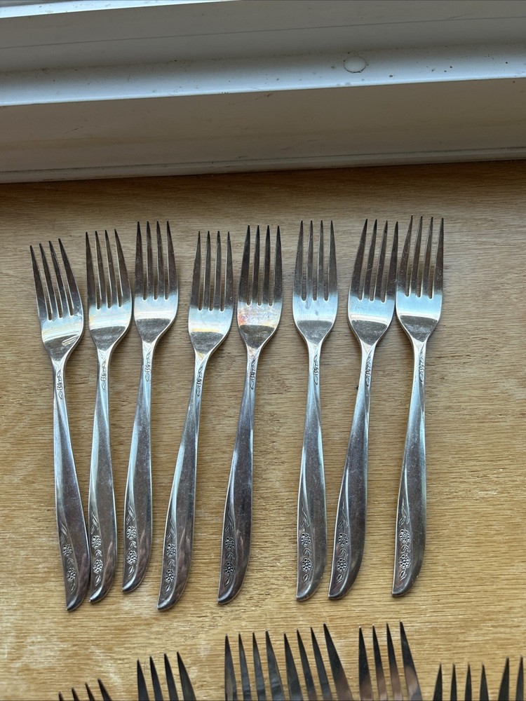 Oneida 32 Pc Set Lady Catherine Silver Plate Flatware 4/8pc Knives Forks Spoons