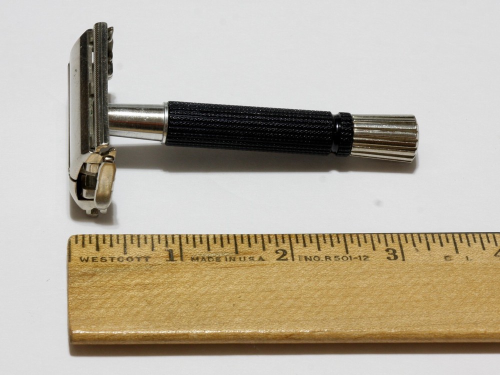 Gillette Razor Super Speed Safety Black Handle Flare Tip TTO DE 1960's O-3 Code