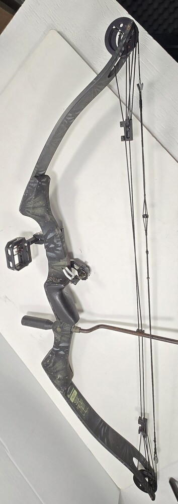 Browning Bridger II Compound Bow w/ Case - Local Pick-up Only