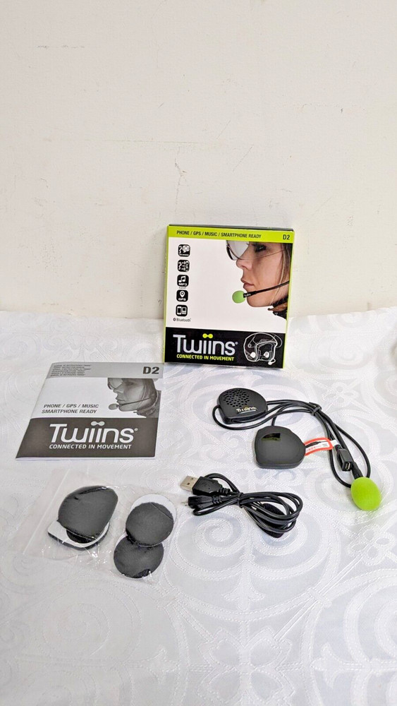 TWIINS D2 Hands-Free Bluetooth Communication