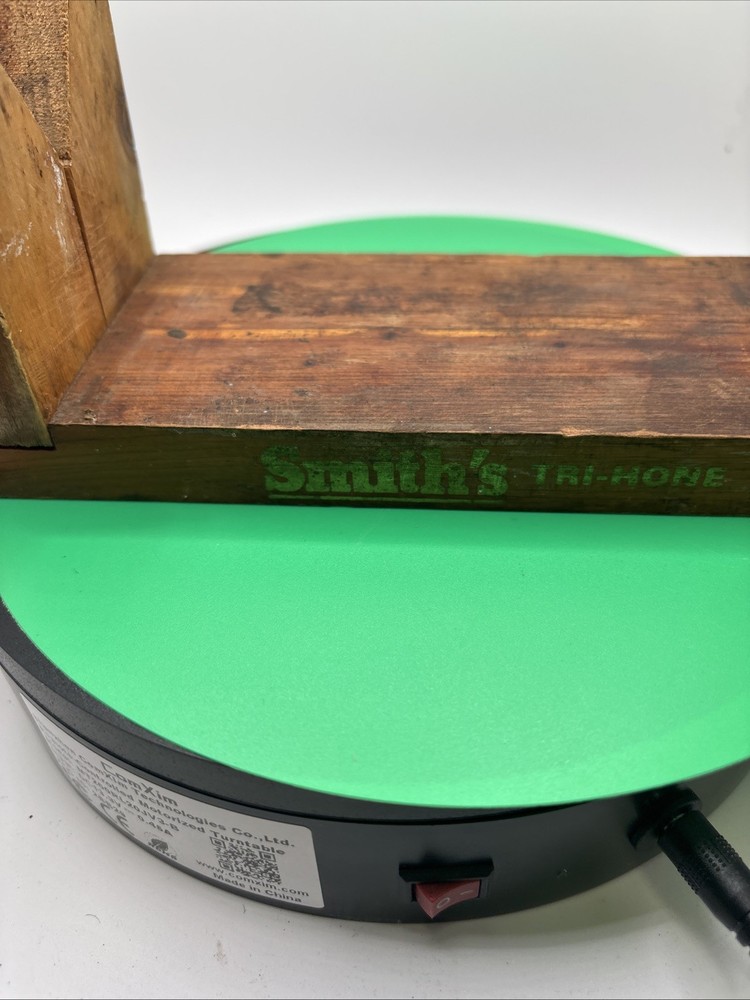Smith’s Tri-Hone Sharpening System Base Wood Knife Sharpener Stand Vintage