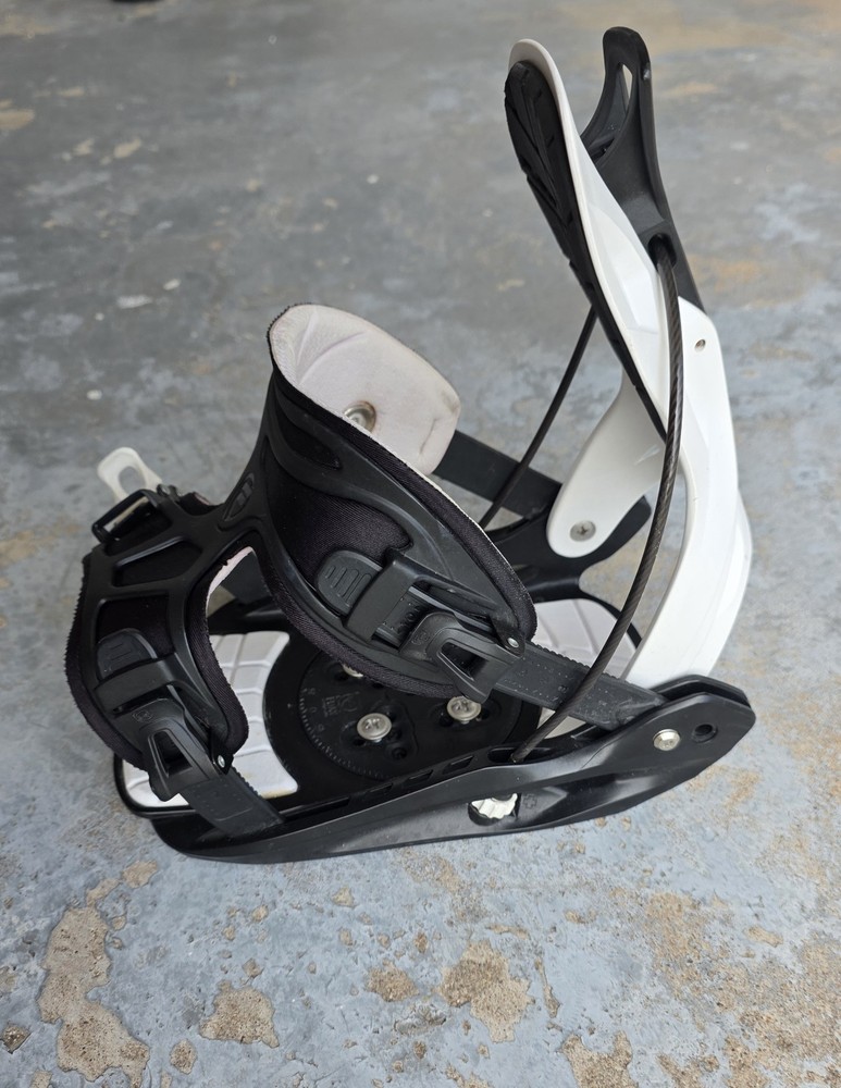 Flow Flight White Stormtrooper Snowboard Bindings - Large