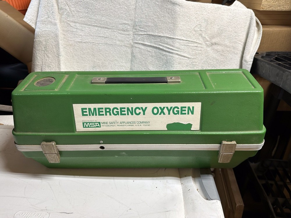 Emergency Oxygen  Administrator With Cylinder And Mask