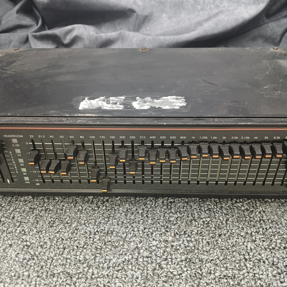 JBL UREI Electronics 5549A Room Equalizer