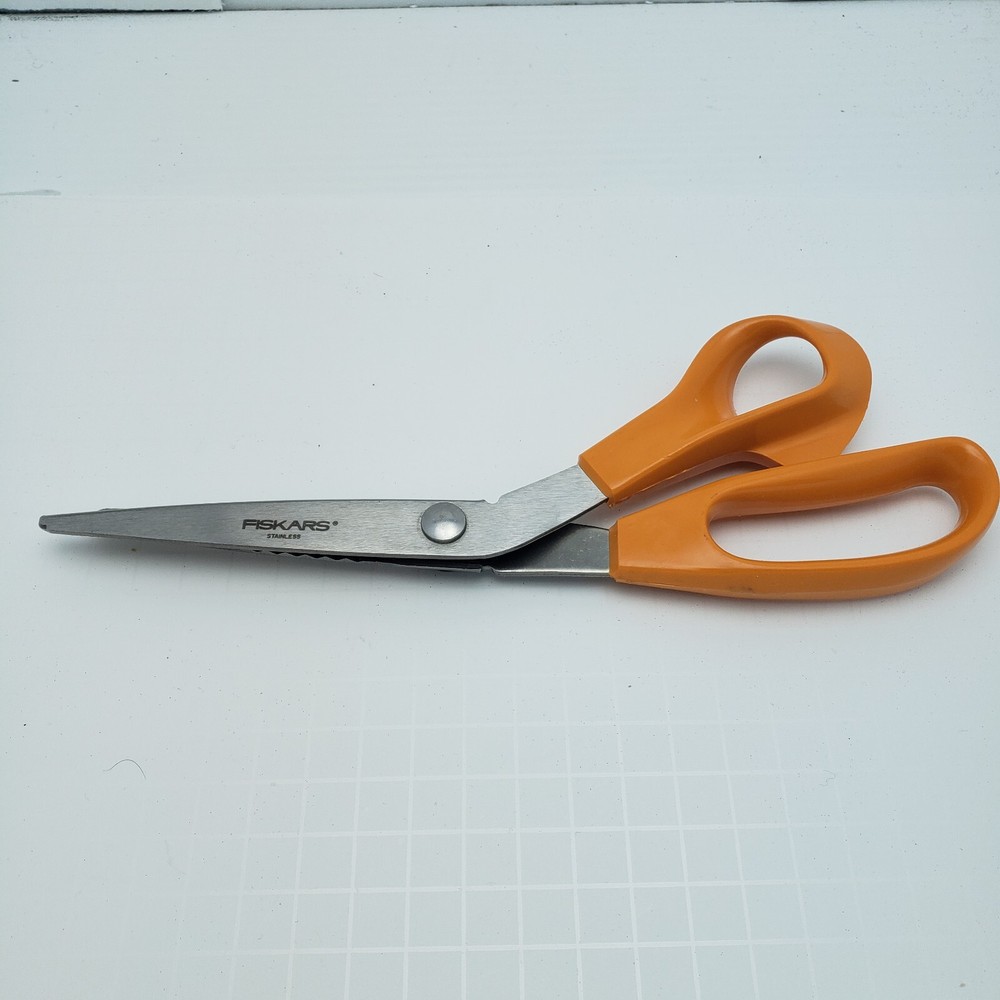 Fiskars Stainless Pinking Shears Fabric Scissors 9" 5" Blade Zig Zag