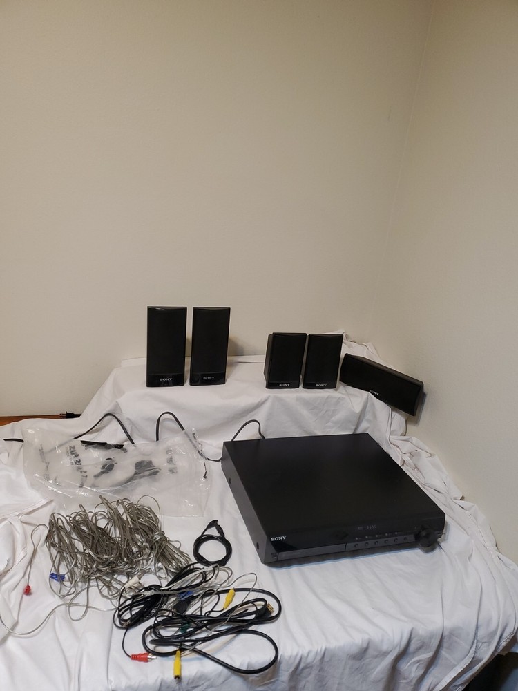 Sony DAV-HDX285 DVD Home Theater System.