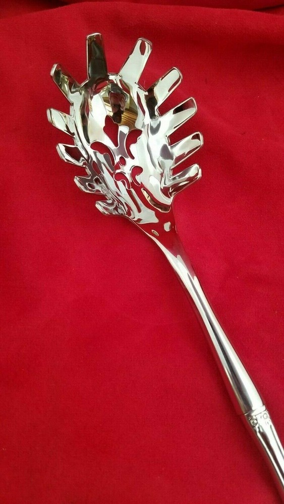 Brahms by Oneida Stainless Steel Custom Made Pasta Server