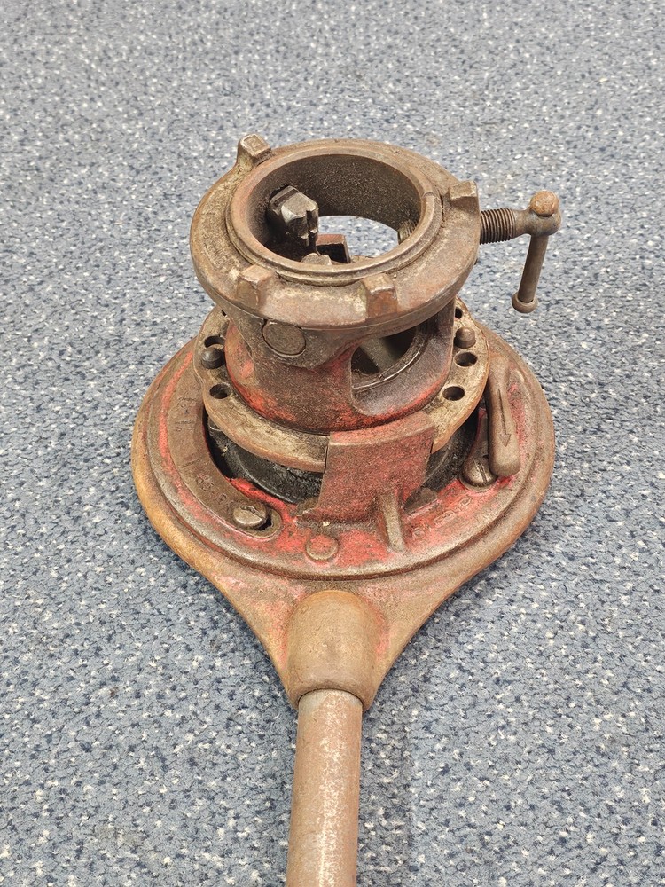 Rigid 65-RA Manual Pipe Threader 1” To 2” With Handle Pre-owned