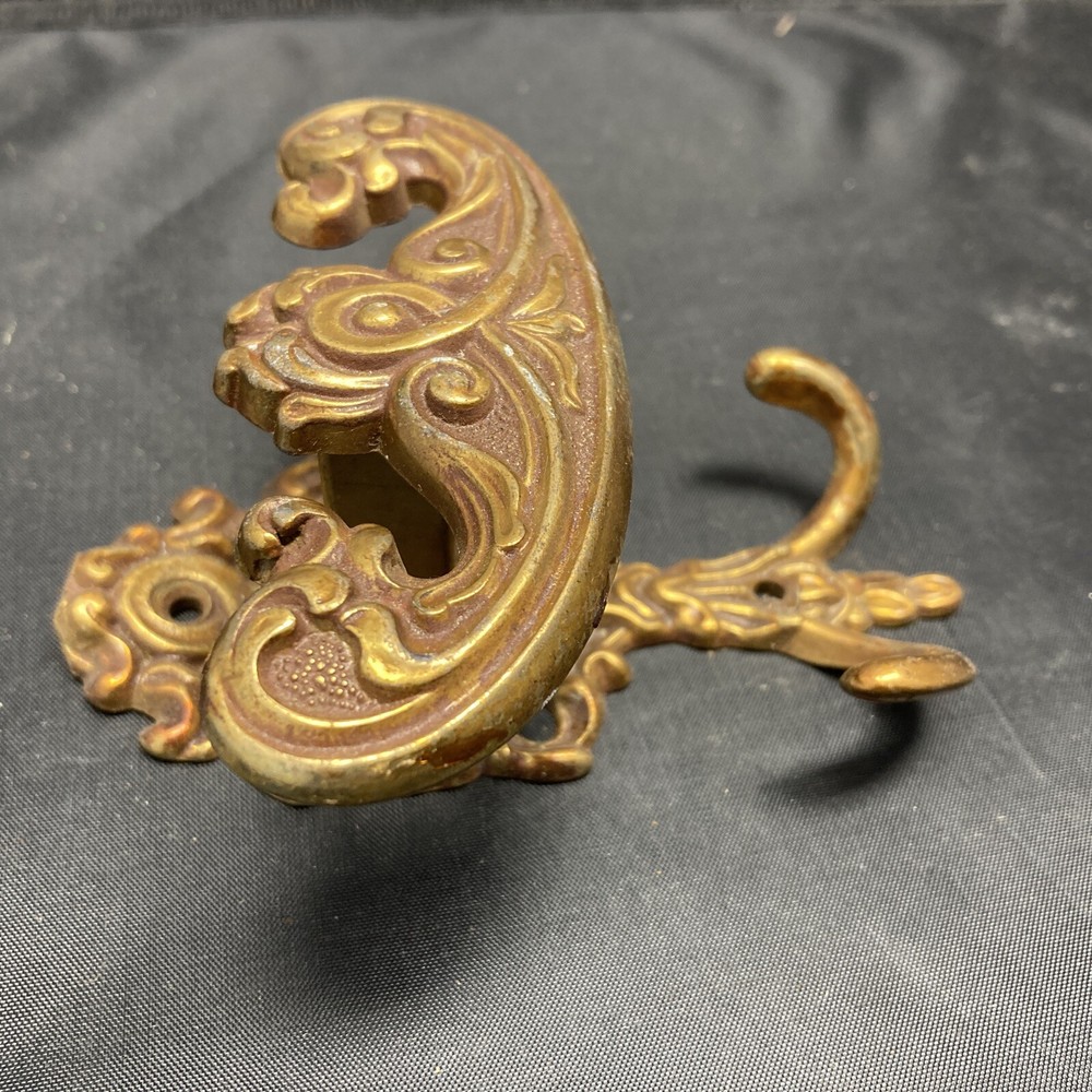 Solid Brass Antique Coat Hat Hooks Hanger Home Or School.