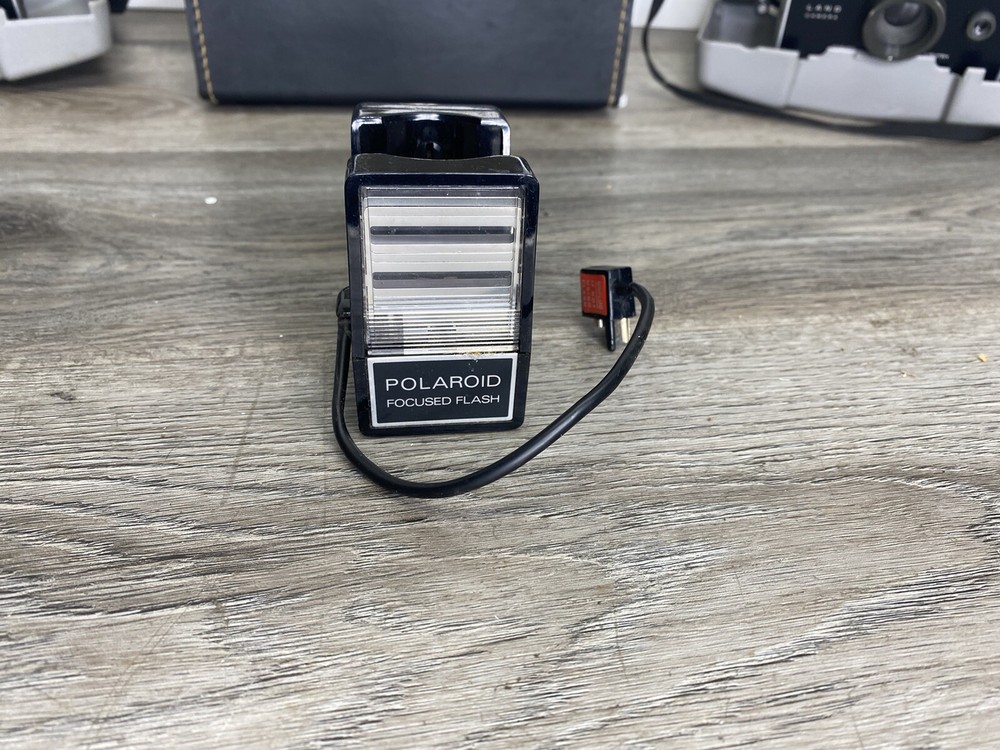 Pair of Polaroid Land Camera Countdown 70 With Case & Flash *Untested*