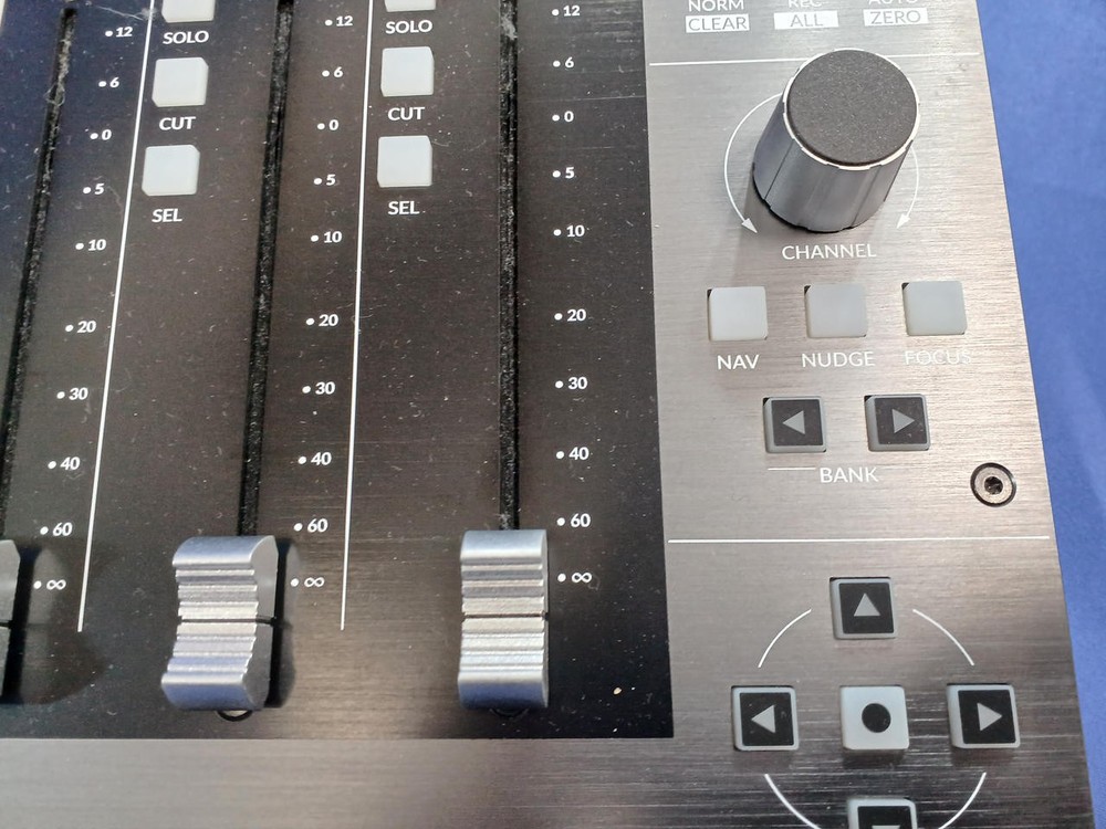 Solid State Logic SSL UF8 Advanced DAW Controller Works Well Tested TMB01 5.0