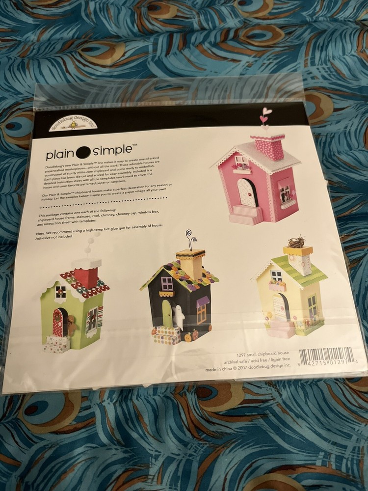 Doodlebug design small chipboard house