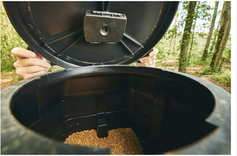 Moultrie Mobile Feed Hub Universal Cellular Timer - New Sealed Box