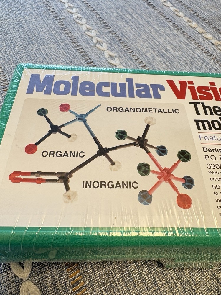 Molecular Visions The Flexible Molecular Model Kit by Darling Models 1996