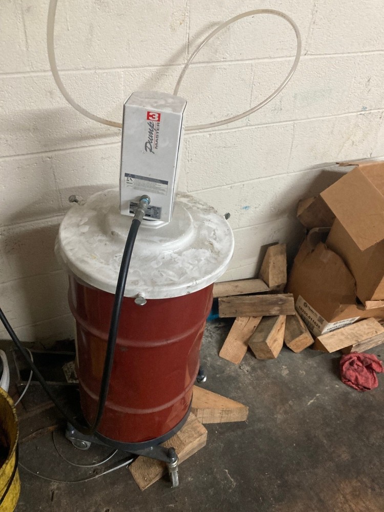 5 gallon grease pump