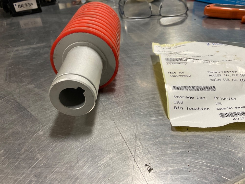 KRONES 0-901-72-820-2 ROLLER NEW