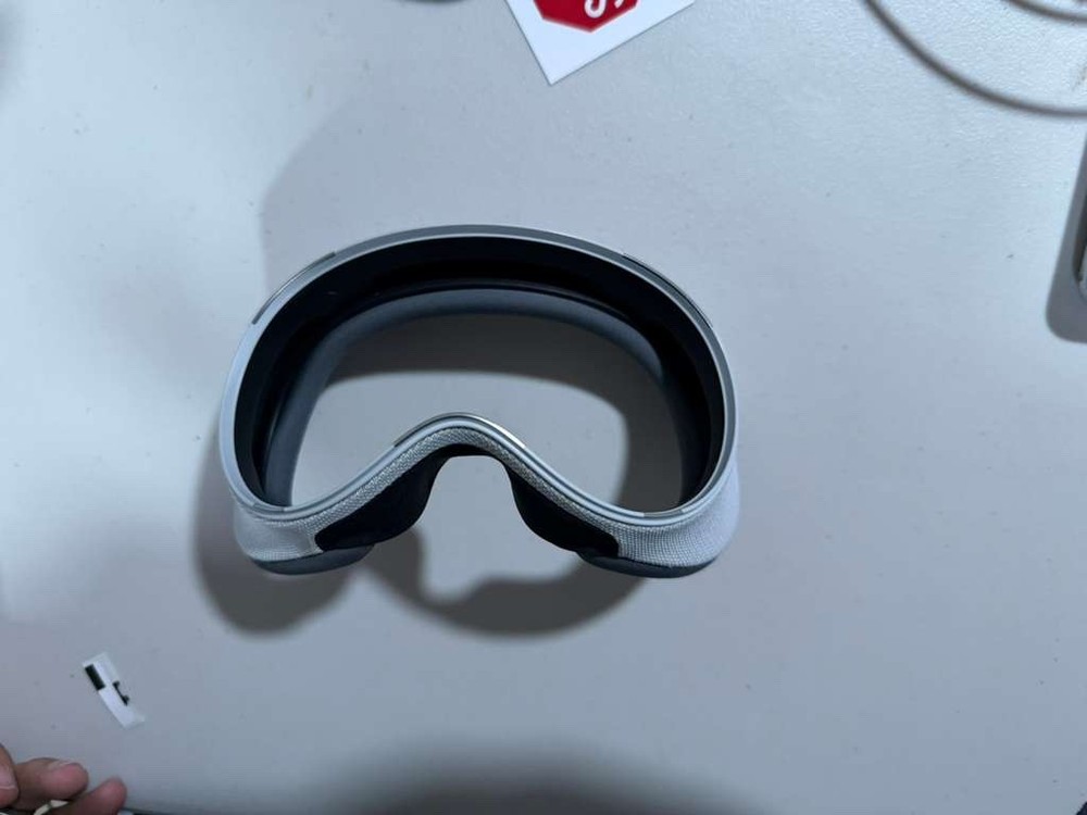 Apple Vision Pro Powers On Activation Restricted For Parts Only– Tested