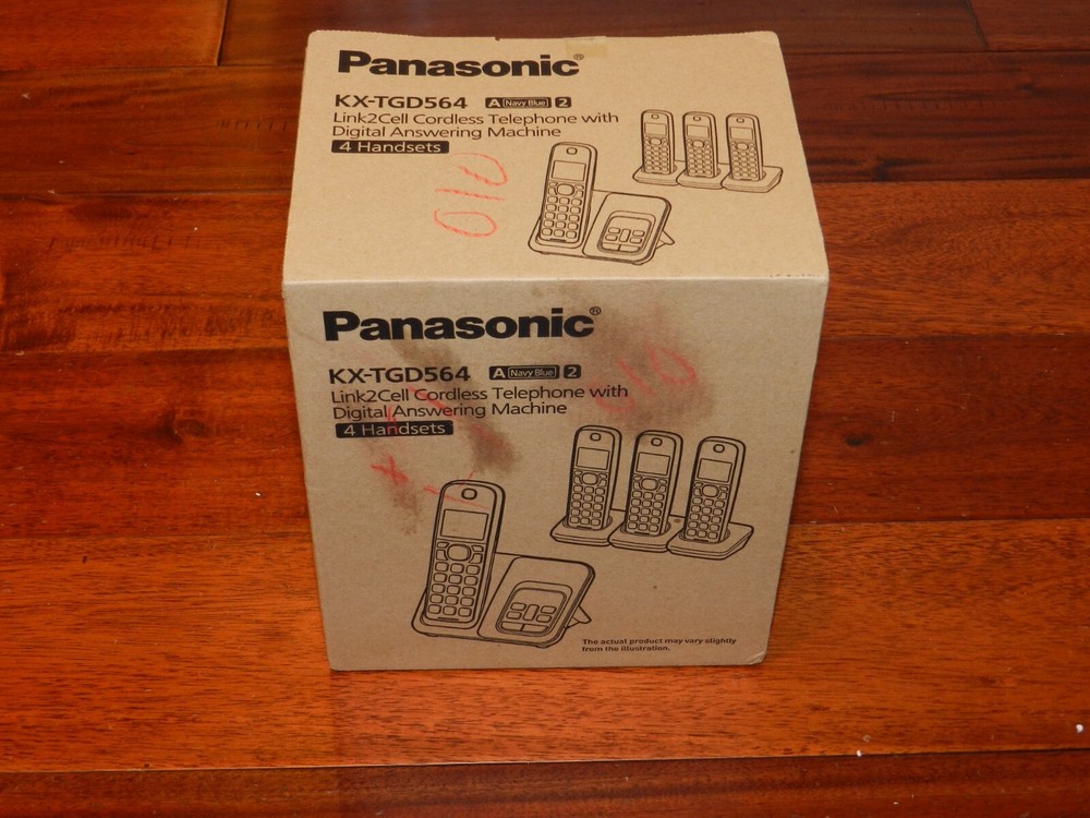 PANASONIC Phone System 4 Handset Link2Cell Bluetooth Answering Machine KC-TGD564