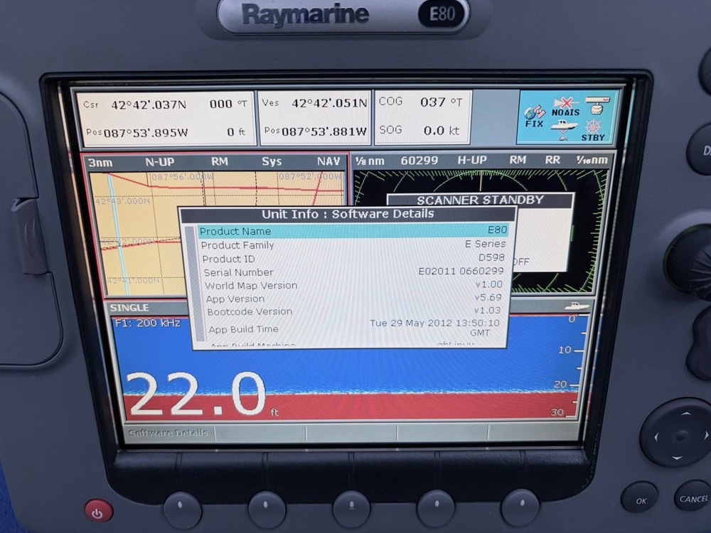 Raymarine E80 Classic GPS Chartplotter Multifunction Display W/ Cover; Tested