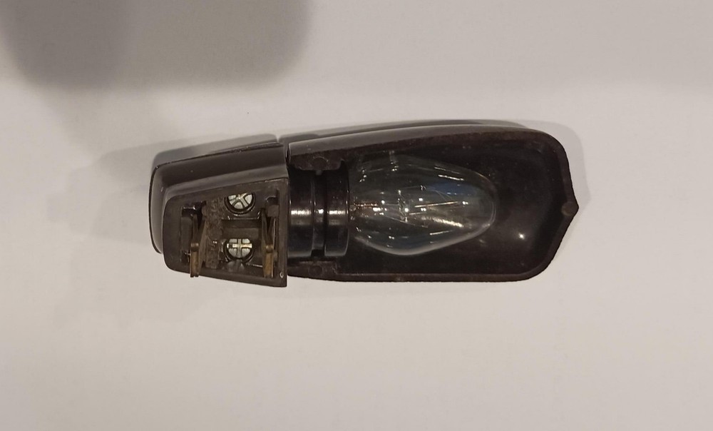 Vintage Art Deco Bakelite Night Light - works fine