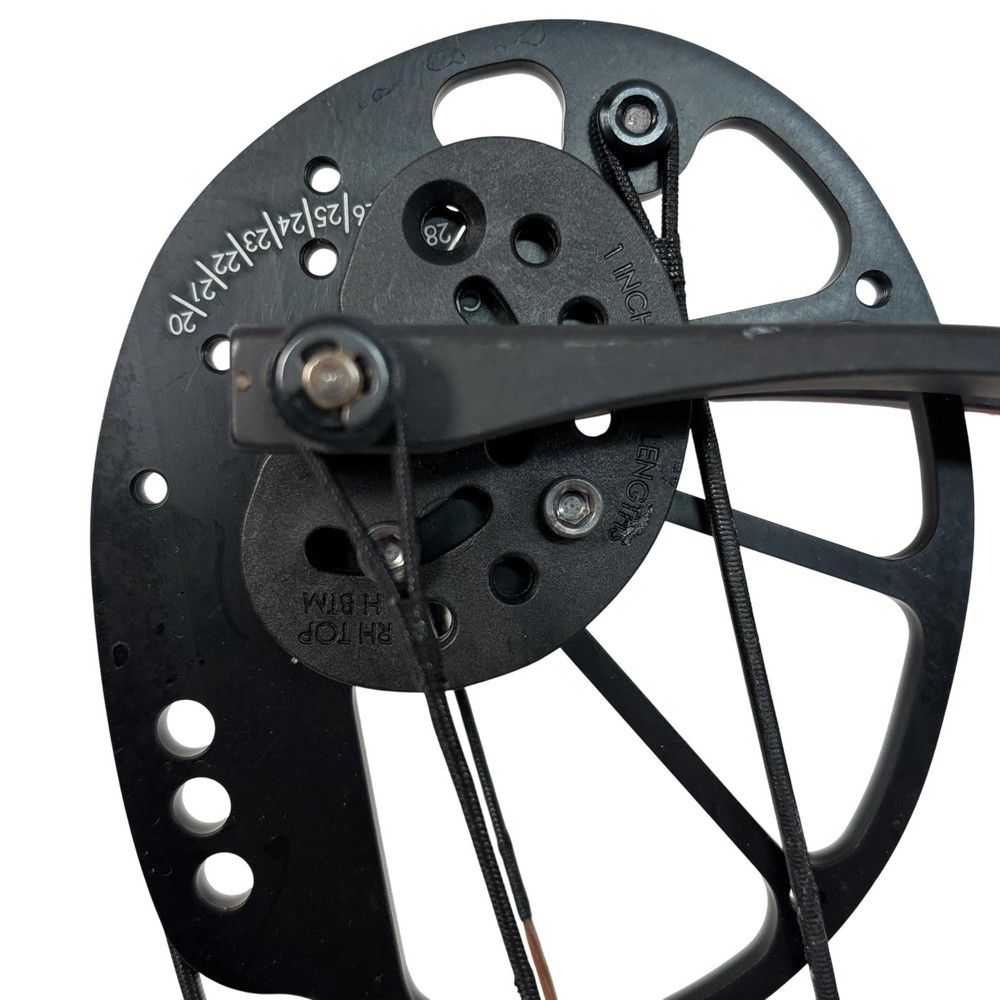 Bear Archery Vast Right Hand Compound Bow - DW 70lbs / DL 20" - 30"