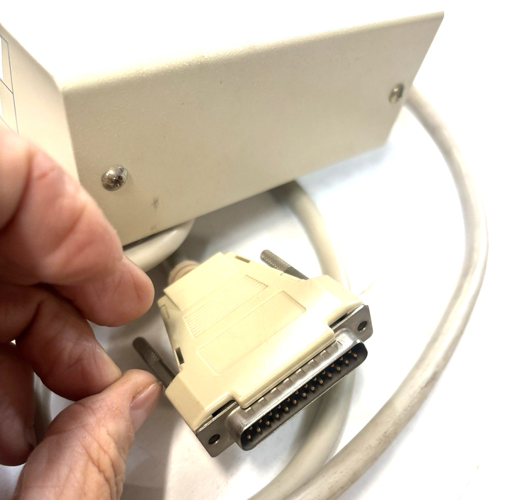 VTG Data Transfer Switch - A/B with Cable