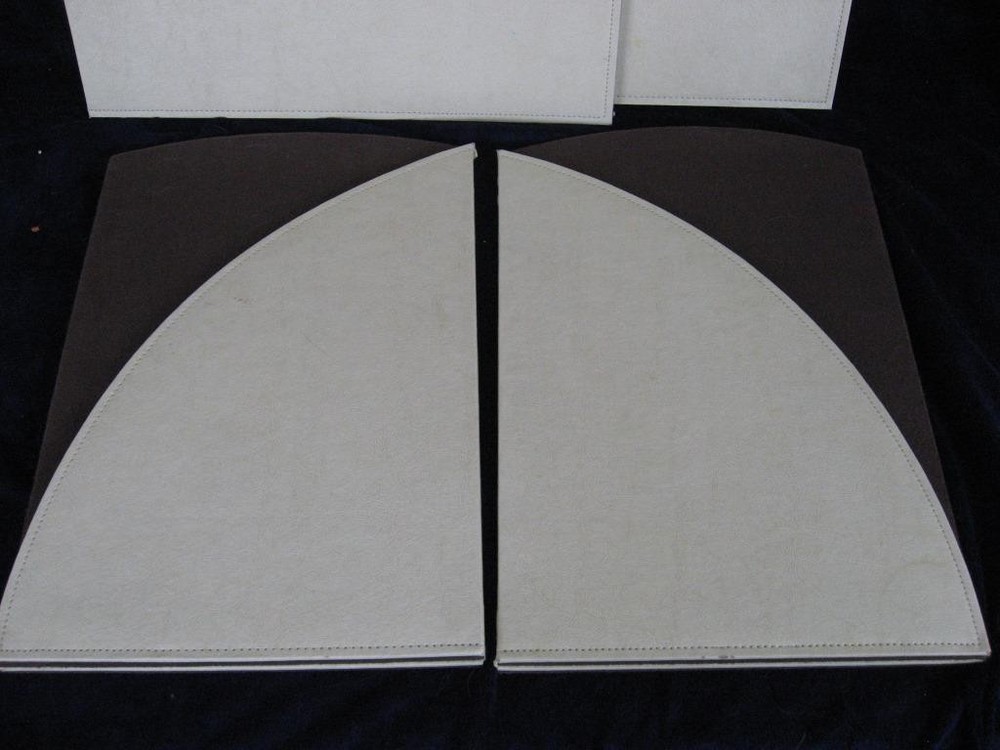 Broyhill Brasilia Round Dining Table Protector Pad