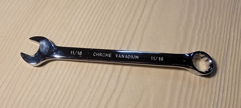11/16" Combo Wrench (Discounted)