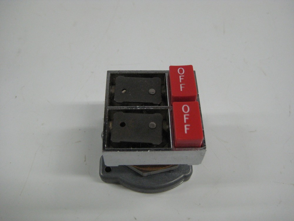 CUTLER HAMMER 30AN PUSHBUTTON RED OFF BUTTON NSMP