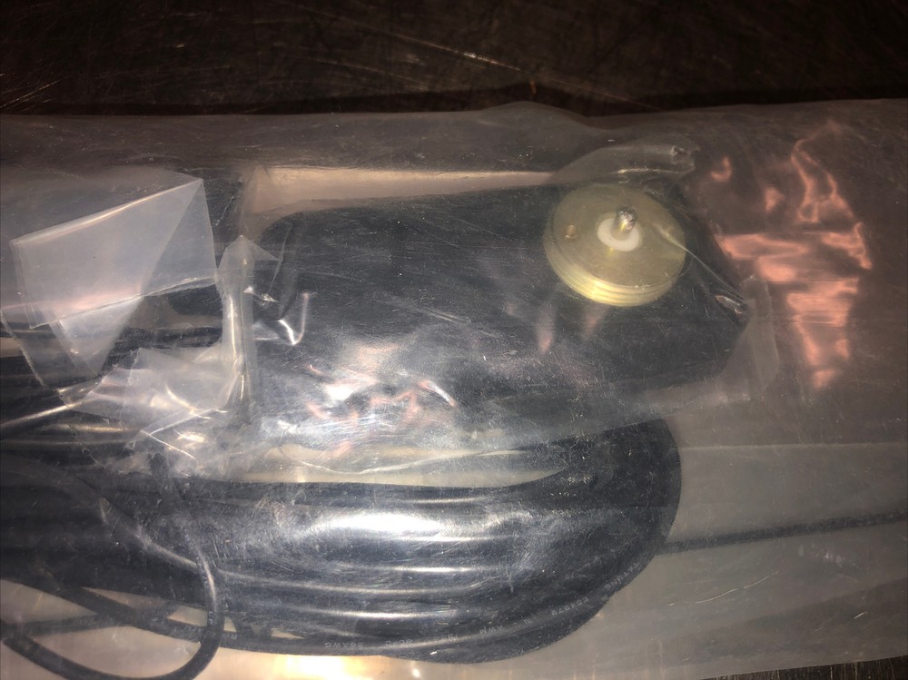 NOS MA/COM MAMROS0026 ELEVATED FEED ADJUSTABLE TRUNK LID MOUNT ANTENNA