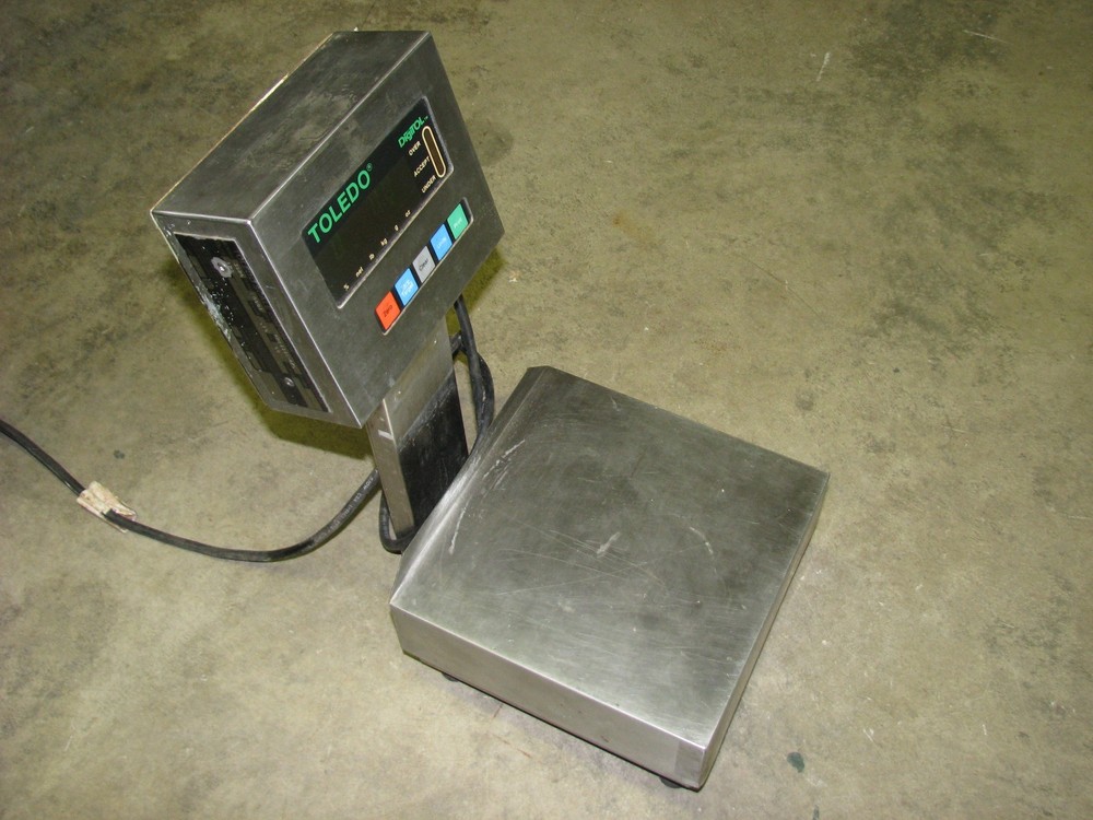 TOLEDO Weight Scale 3026 120volt 18lbs capacity