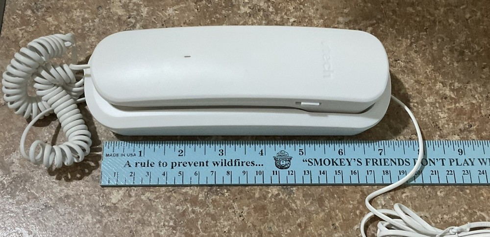 VTech Model #CD1103 Trimstyle Corded Phone - White