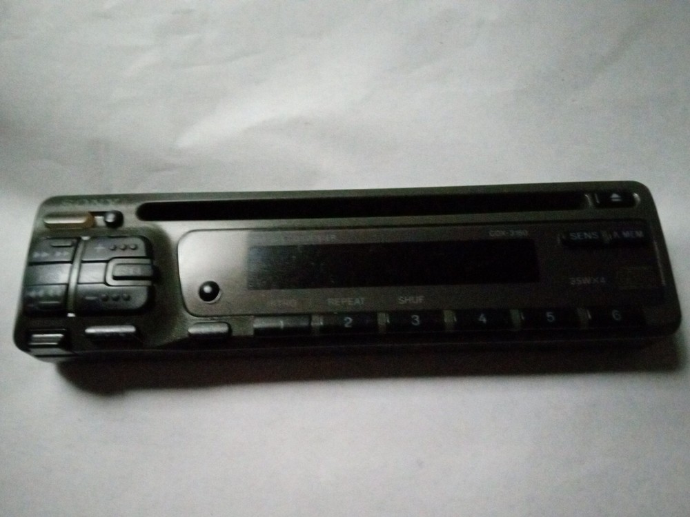 SONY CDX-3160 CAR STEREO ONLY