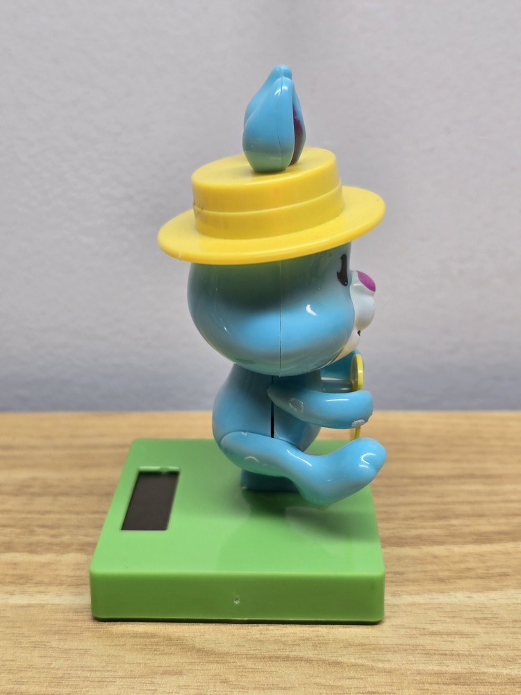 Solar Powered Dancing Bobblehead Bunny with Yellow Hat & Egg