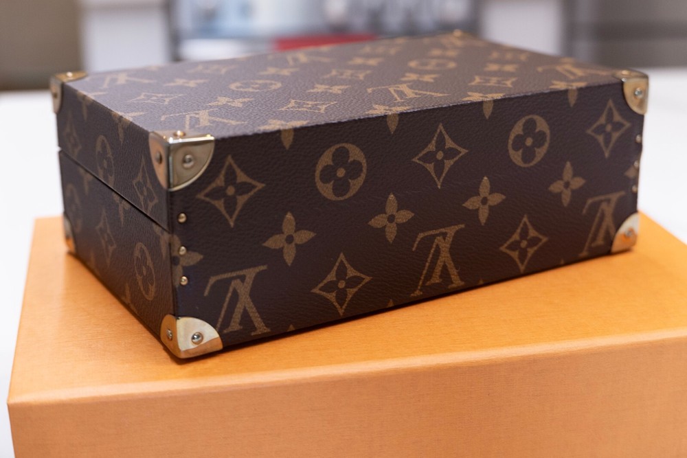 Rare/Discontinued: Louis Vuitton Trunk Coffret Polyvalent Monogram