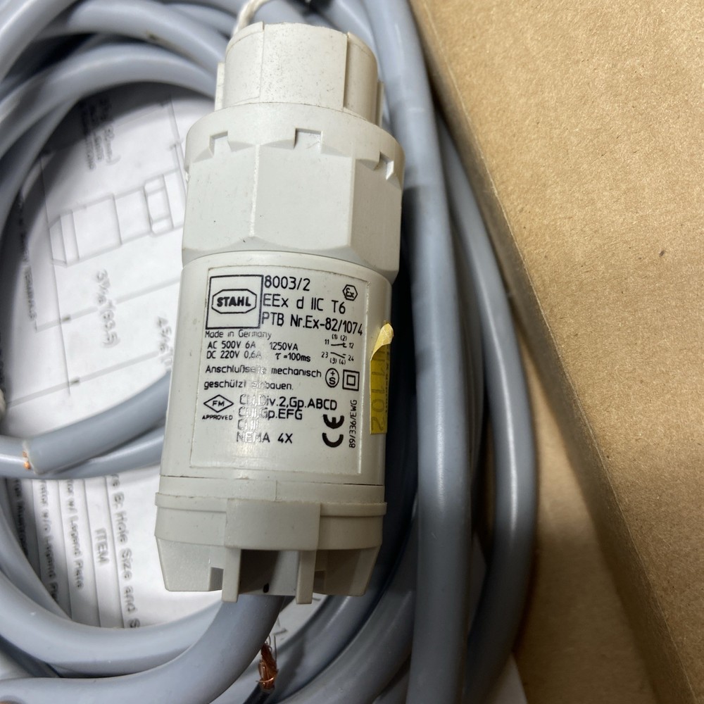 STAHL 8003/2 PANEL MOUNT SELECTOR SWITCH